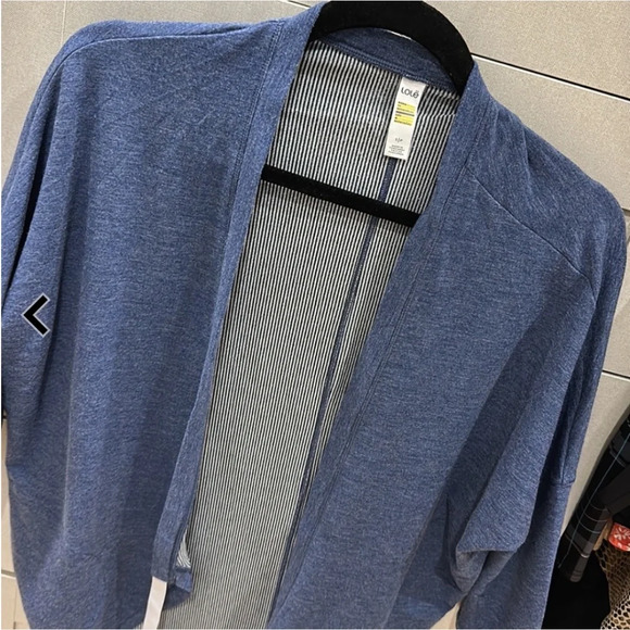 LOLE Cardigan Size L - Picture 4 of 10